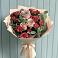Букет цветов из: Гвоздики и Розы в Венцах