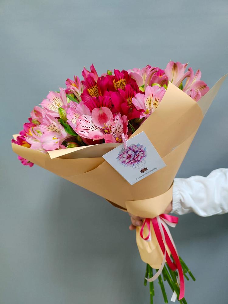 Букет цветов из: Альстромерии в Венцах