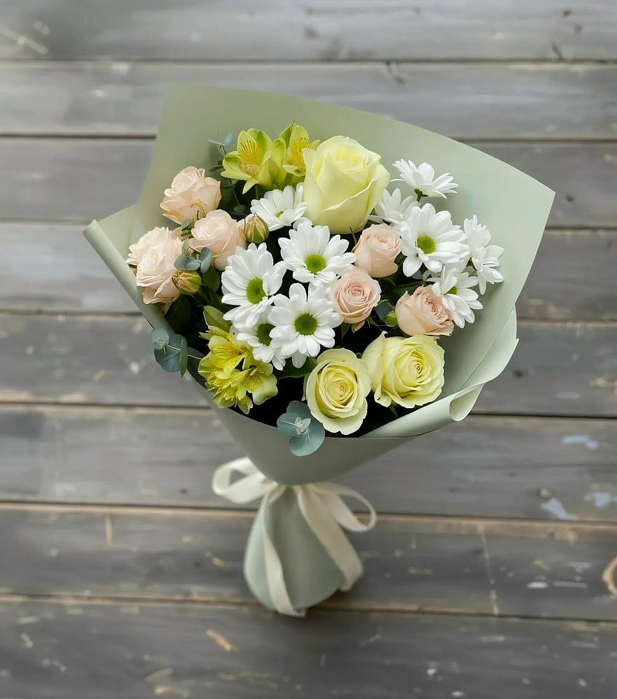 Букет цветов из: Альстромерии, Розы и Хризантемы в Венцах