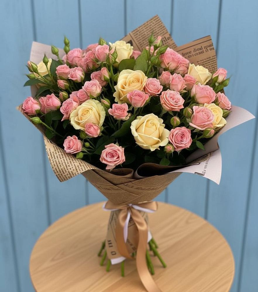 Букет цветов из: Розы в Венцах