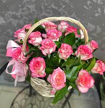 Цветочная композиция из Розы в корзине #REPLACE_PRED# Венцах