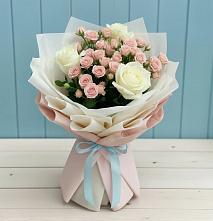Букет цветов из:  Розы в Венцах