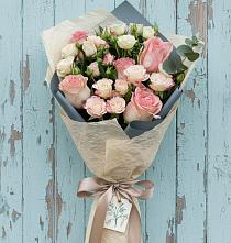Букет цветов из:  Розы в Венцах
