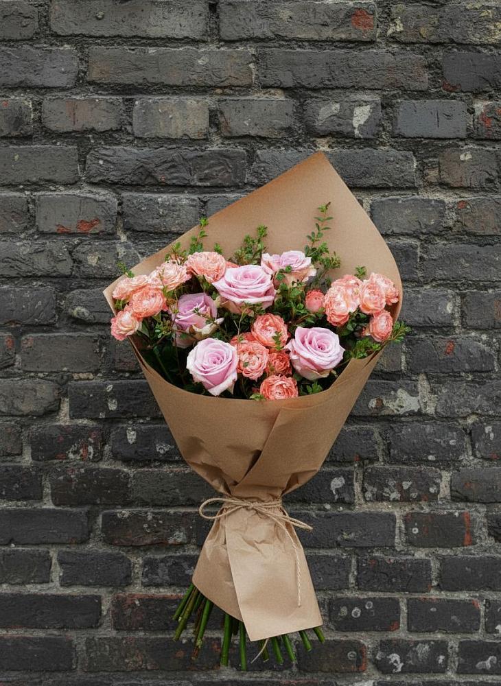 Букет цветов из: Розы в Венцах