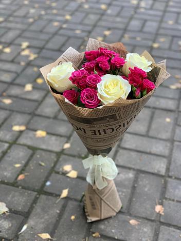 Букет цветов из: Розы в Венцах