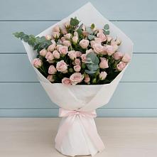Букет цветов из:  Розы в Венцах