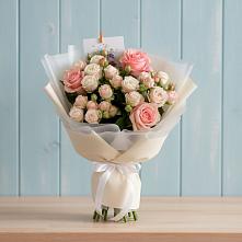 Букет цветов из:  Розы в Венцах